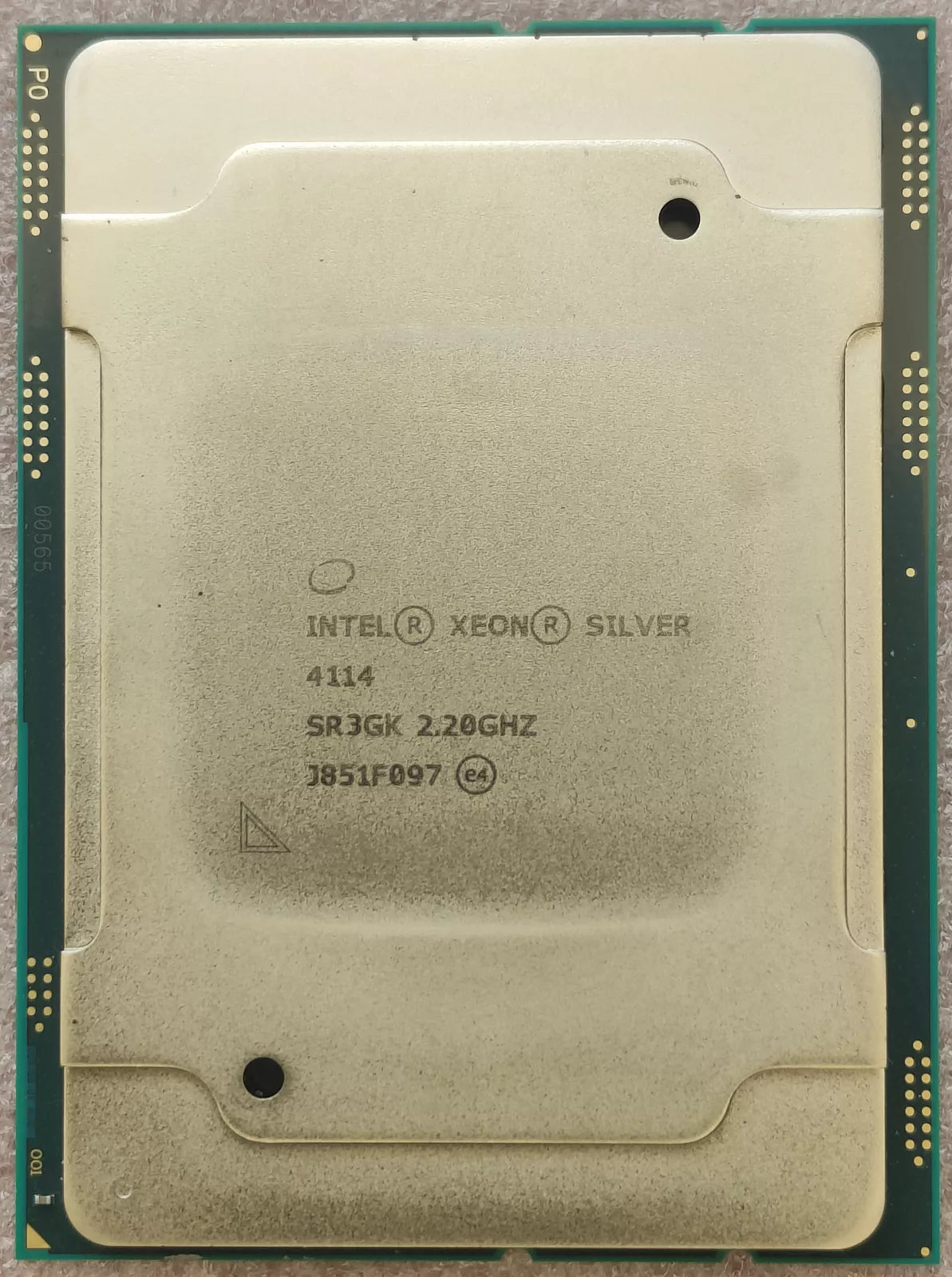 Intel Xeon Silver 4114 (SR3GK) 10-Core 2.20GHz 9.60GT/s UPI