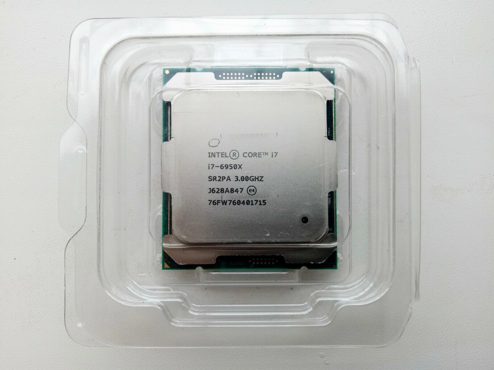 Intel i7-6950X 25M Broadwell-E 10-Core 3.0 GHz BX80671I76950X Socket LGA 2011-v3 140W (SR2PA) Desktop Processor