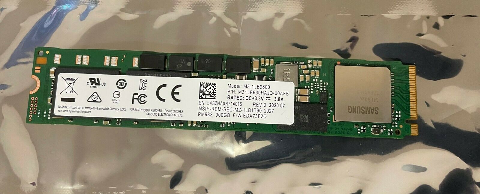 Samsung 900GB MZ-1LB9600 PM983 Series M.2 22110 NVMe Pcie 3.0x4 Enterprise (SSD) Solid State Drive
